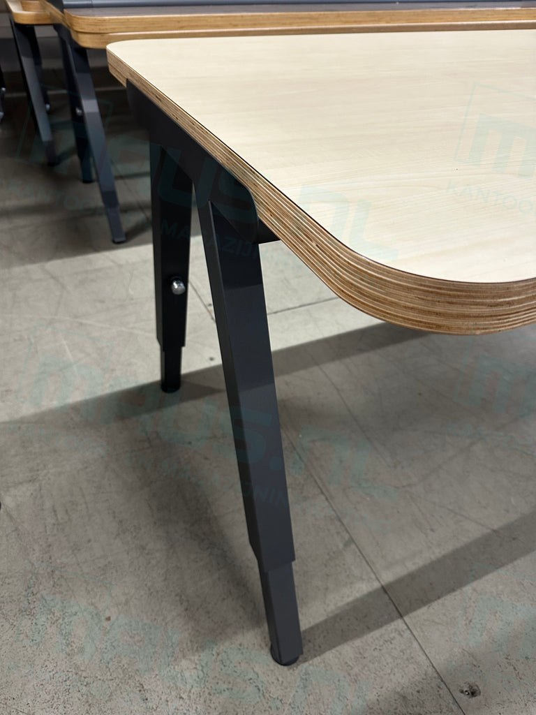 Gebruikt Bureau Kembo 180X90Cm Licht Eiken Bureaus